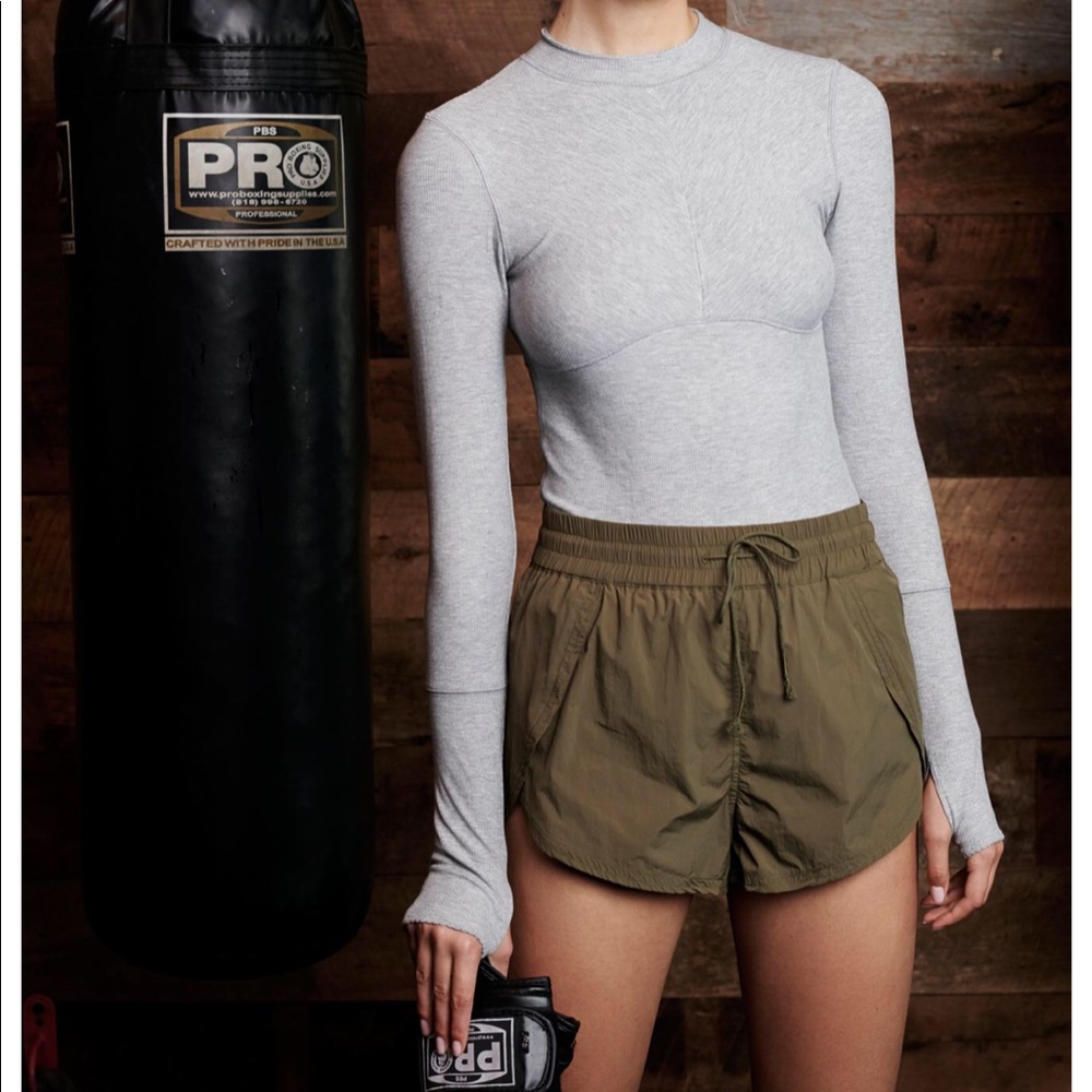 Free People Cool Down Short - army green XS